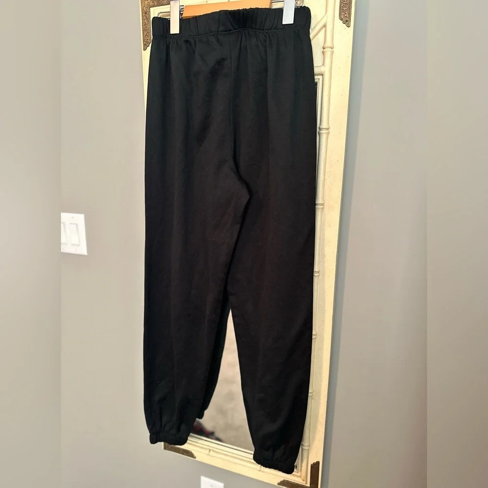 Girls Barbie Sweatpants/Joggers XL-14/16 (or fit women’s smalll) - Picture 4 of 6